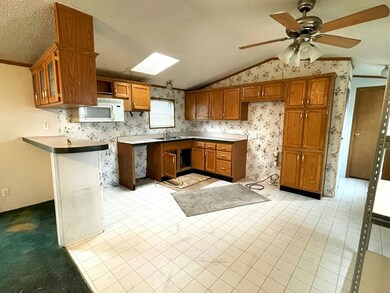 201 Zurich Dr, Lynwood, IL 60411 - photo 5