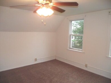 1845 W 4th St, Davenport, IA 52802 - photo 6