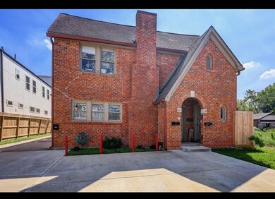 1817 Colquitt St unit 2, Houston, TX 77098 - photo 2