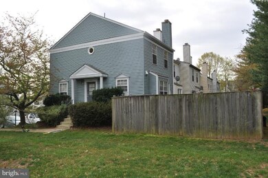 13901 Laura Ratcliff Ct, Centreville, VA 20121 - photo 4