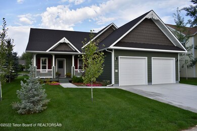 835 Eagles Rest Dr, Driggs, ID 83422 - photo 2