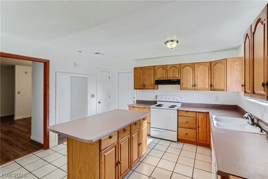 With new oven & dishwasher
