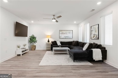 Oversized Livingroom