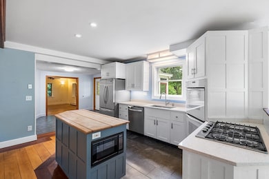 84 High St, Upton, MA 01568 - photo 7