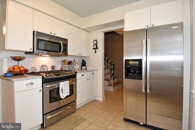 9609A Blake Ln, Fairfax, VA 22031 - photo 6