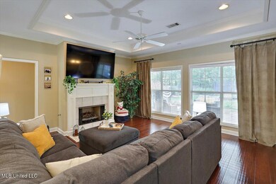 06-614 Cliffview Dr