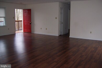 1258 Lakeview Dr, Cross Junction, VA 22625 - photo 5