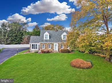 141 S Nursery Ave, Purcellville, VA 20132 - photo 4