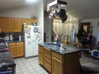 54 SW Leonard St, Grants Pass, OR 97526 - photo 4