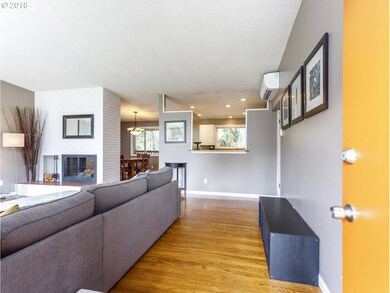 Living Room/Dining Room