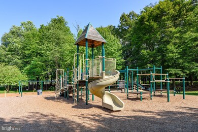 15336 Edgehill Dr, Dumfries, VA 22025 - photo 2