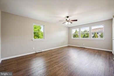 1429 Hickstown Rd, Sicklerville, NJ 08081 - photo 4