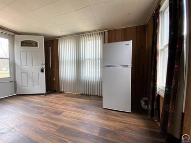 103 SW Sanneman Dr, Topeka, KS 66609 - photo 3