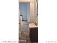 27 Henry Clay Ave, Pontiac, MI 48341 - photo 6