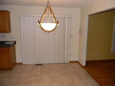 18601 Maple Ave, Country Club Hills, IL 60478 - photo 7