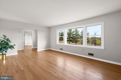 22700 Ward Ave, Germantown, MD 20876 - photo 5