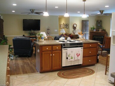 2007 Sunny Ln, Asheboro, NC 27205 - photo 4