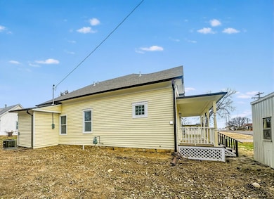 604 N 3rd St, Lincoln, KS 67455 - photo 6