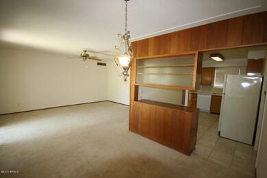 Dining - Buffet - Kitchen