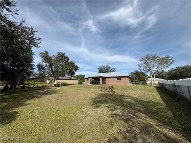 138 Zobora Cir, Fort Myers, FL 33913 - photo 3