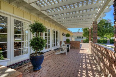 002_Front Patio