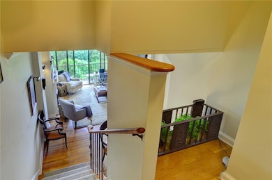 Colony House unit 1015, Atlanta, GA 30309 - photo 3