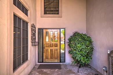 502 E Meadows Ln-7
