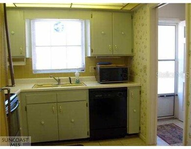 1664 S Lake Ave unit 4, Clearwater, FL 33756 - photo 5