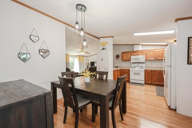 14 York St, Nashua, NH 03063 - photo 6