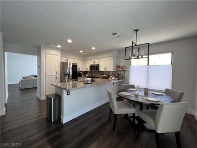 3113 Ocean View Dr, Las Vegas, NV 89117 - photo 5