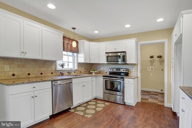 190 Abbey Ln, Narvon, PA 17555 - photo 5