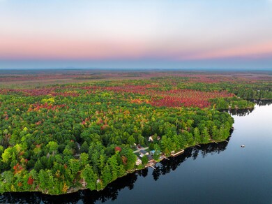 111 Birch Tree Dr, Hudson, ME