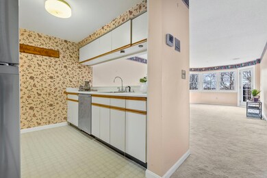 Sutton Pond unit C538, North Andover, MA 01845 - photo 4