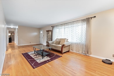 212 County Line Rd, Branchburg, NJ 08876 - photo 5