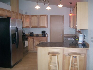 106 N Jessica Kitchen