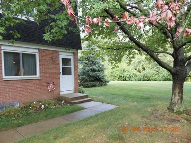 5446 Rockwood Ct unit 13, Columbus, OH 43229 - photo 2