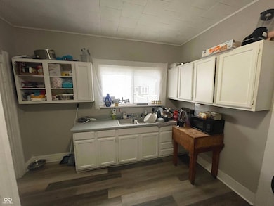 931 W 3rd St, Anderson, IN 46016 - photo 7