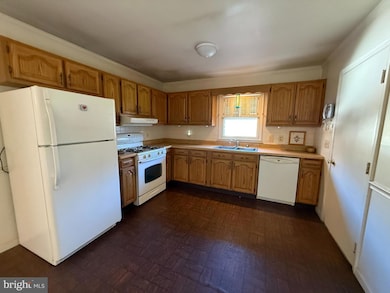 309 Laurel Ave, Fredericksburg, VA 22408 - photo 6