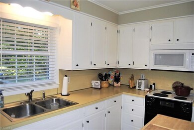 5411 Hidden Valley Rd, Greensboro, NC 27407 - photo 5