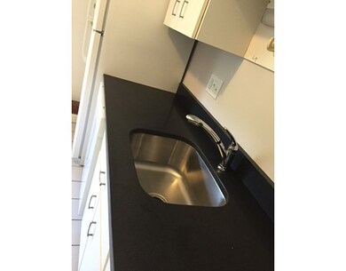 9 Devotion St unit 11, Brookline, MA 02446 - photo 3