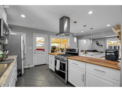 16637 NE Hassalo St, Portland, OR 97230 - photo 6