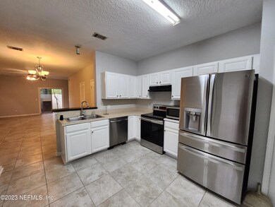 4754 Playpen Dr, Jacksonville, FL 32210 - photo 4