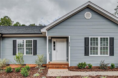 373 Otis Rd, Asheboro, NC 27205 - photo 2