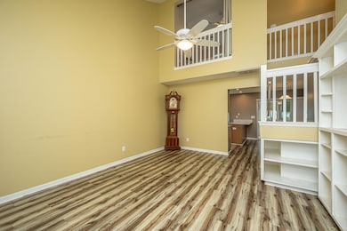 1304ElmHallCir009