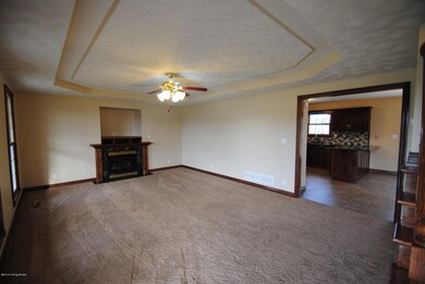 424 Barbara Sue Ln, Mount Washington, KY 40047 - photo 3