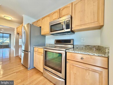 608 15th St S unit 2, Arlington, VA 22202 - photo 7