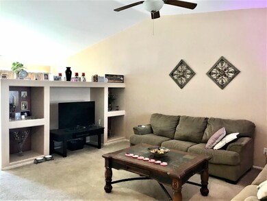 Flamingo livingroom 1
