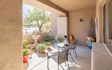 Front Porch Courtyard