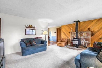 22938 Yucca Ct, Bend, OR 97701 - photo 5