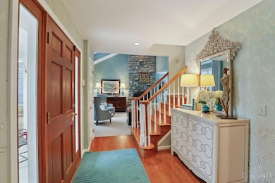 9850 Village View Ct, Cincinnati, OH 45241 - photo 5